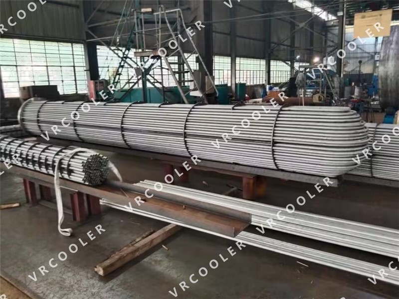 U-shaped tube bundle heat exchanger